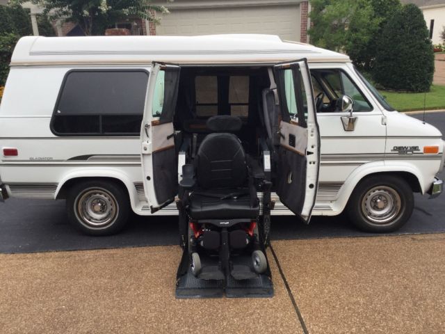 1994 Chevrolet Express Handicap Van & Wheelchair