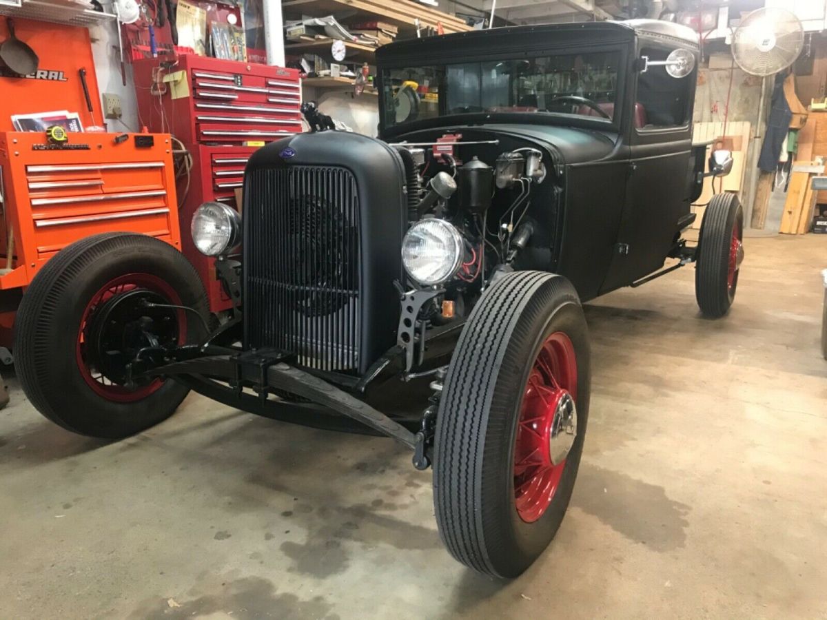 1932 Ford Model A Deluxe