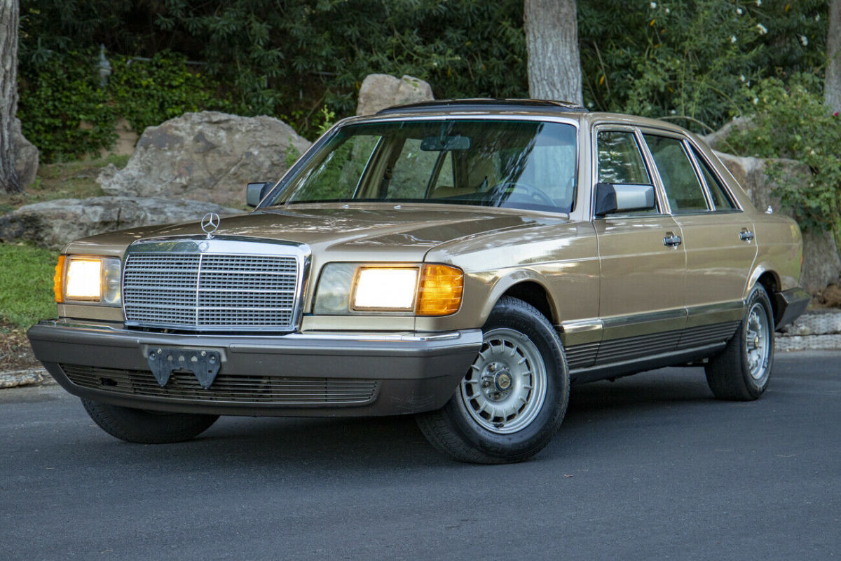 1983 Mercedes-Benz 300-Series IMPECCABLY MAINTAINED RARE LONG WHEEL BASE 380 SEL