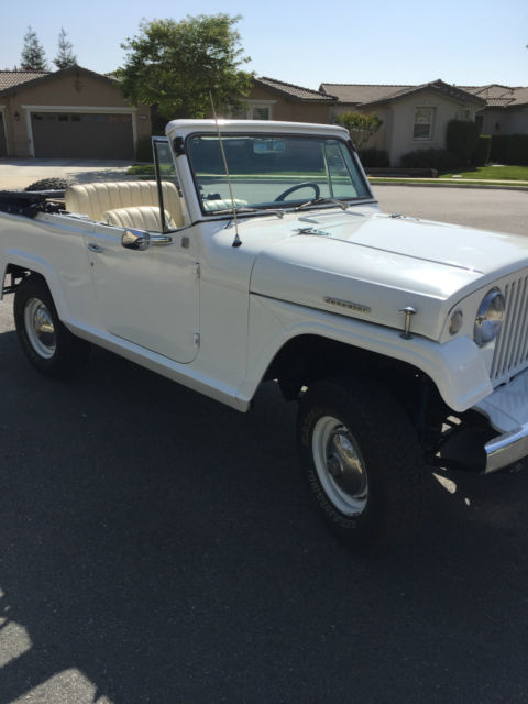 1967 Jeep JEEPSTER 4X4 CONVERTIBLE