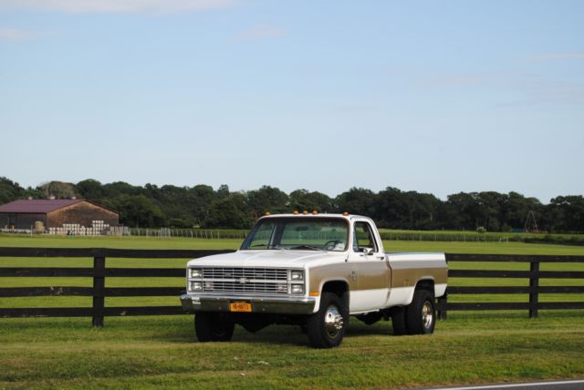 1984 Chevrolet C/K Pickup 3500 Silverado