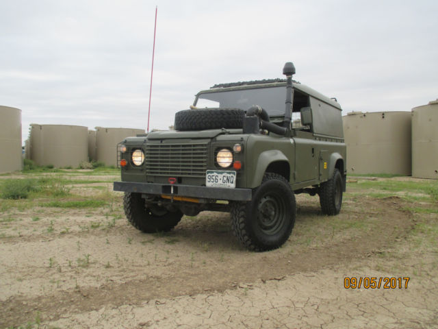 1986 Land Rover Defender Military
