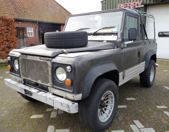 1980 Land Rover Defender convertible