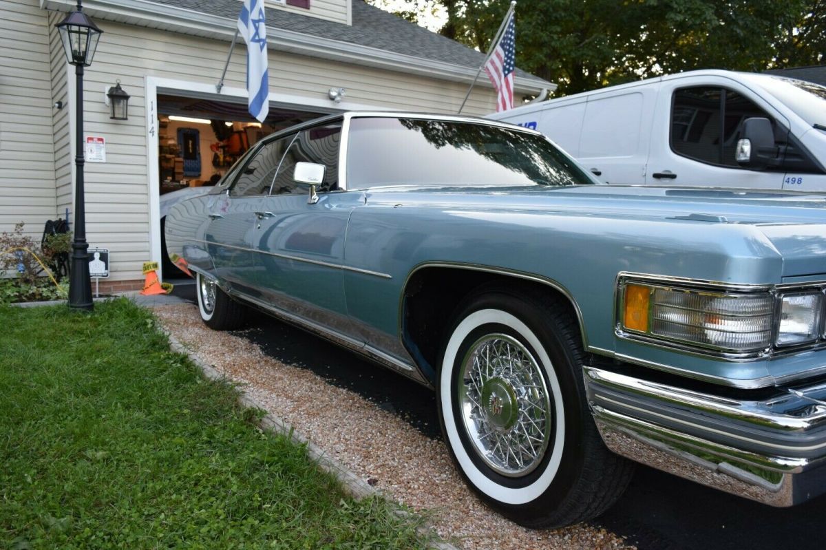 1976 Cadillac DeVille Luxury