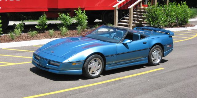 1988 Chevrolet Corvette Blue leather