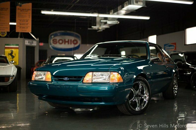1993 Ford Mustang Reef Blue/Black