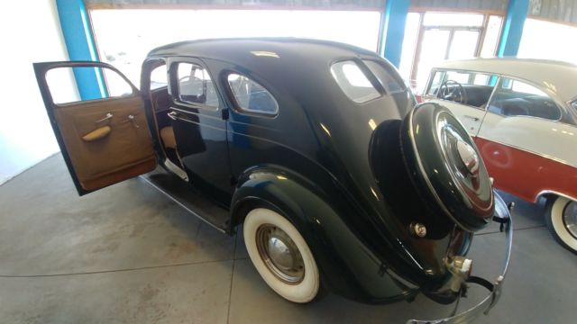 1935 Chrysler AIRFLOW S C1