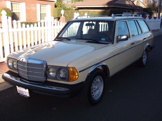 1983 Mercedes-Benz 300-Series Wagon