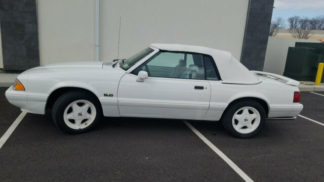 1993 Ford Mustang Triple White LX