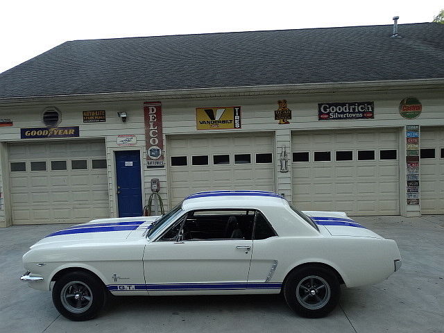 1965 Ford Mustang GT LOOK