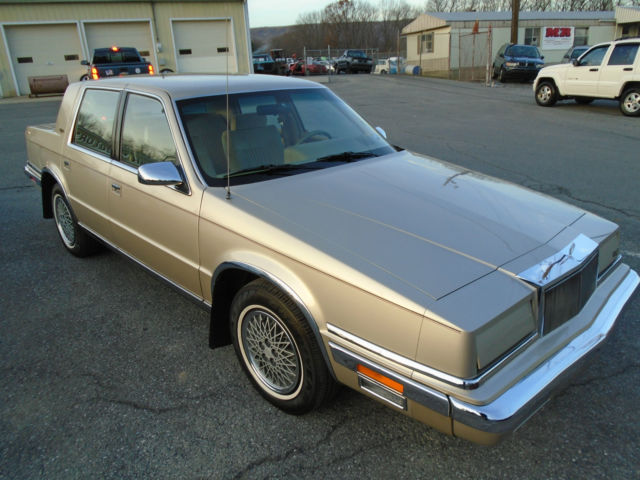 1989 Chrysler New Yorker Base Sedan 4-Door