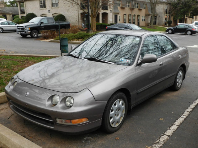 1994 Acura Integra LS 4 DOOR SEDAN