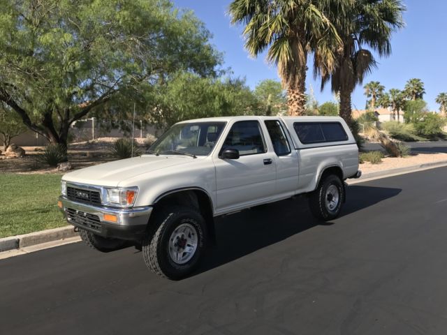 1989 Toyota TOYOTA PICKUP DLX Extended Cab Pickup 2-Door
