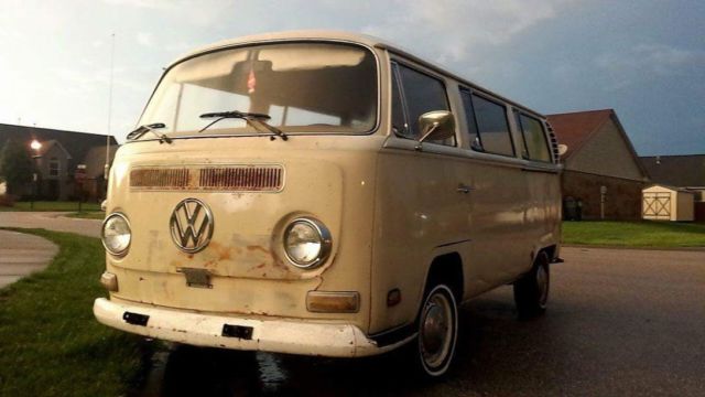 1971 Volkswagen Bus/Vanagon Deluxe