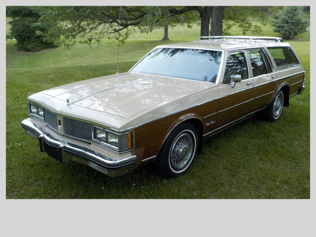 1982 Oldsmobile Custom Cruiser NO RESERVE Woody Wagon *Really Like New*