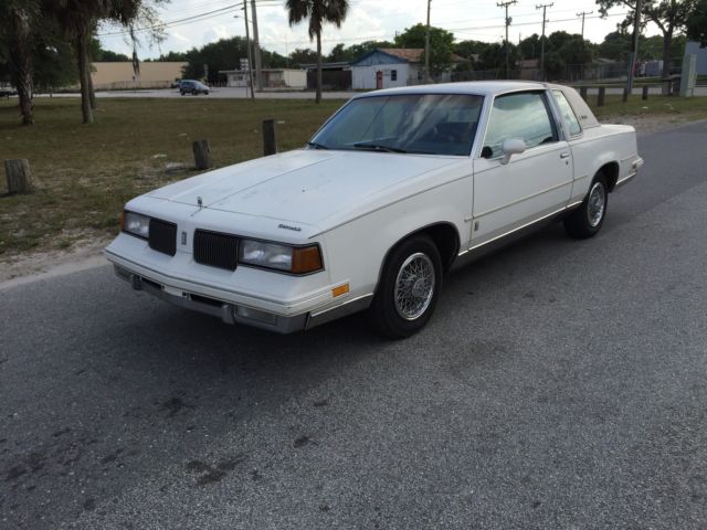1987 Oldsmobile Cutlass 2dr Coupe Br