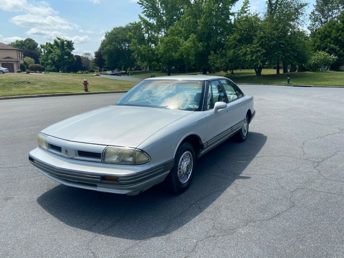 1992 Oldsmobile Eighty-Eight 74K ROYALE RUNS DRIVES GREAT
