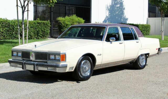 1984 Oldsmobile Ninety-Eight Regency Broughman, 100% Rust Free(310)259-5383