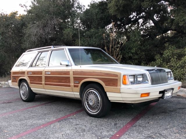 1986 Chrysler Town & Country