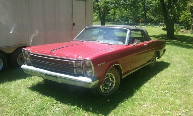 1966 Ford Galaxie 7 Litre - Convertible - 4 Speed