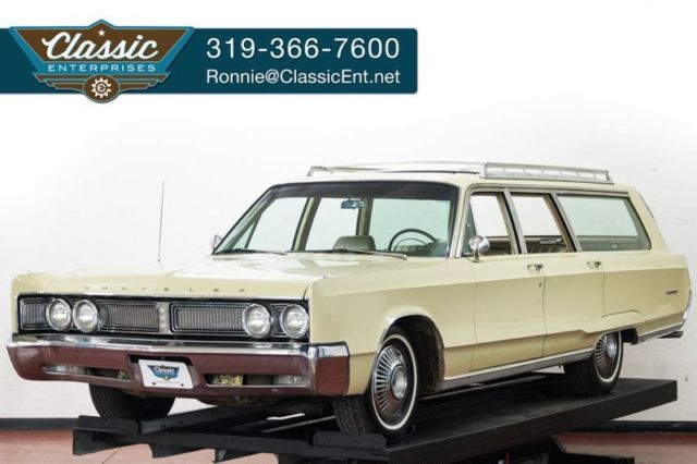 1967 Chrysler Town & Country Wagon a time capsule classic family hauler 68k mi.