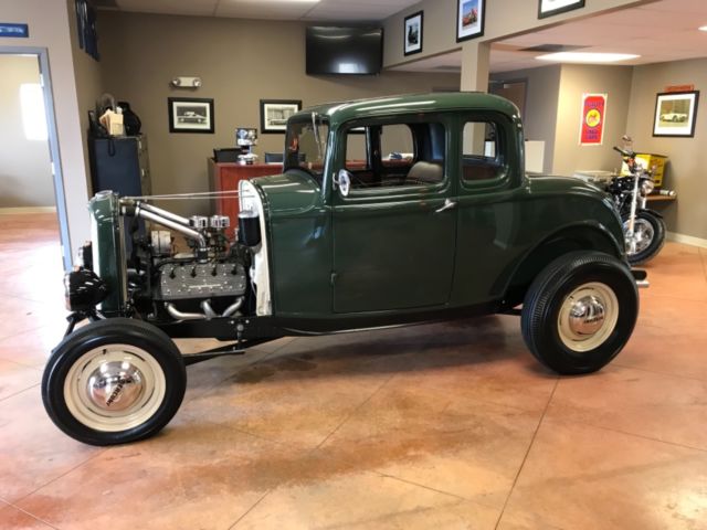 1932 Ford 5 Window Coupe HIGHBOY