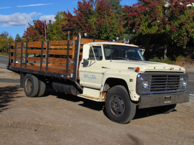1968 Ford 2 tons flatbed