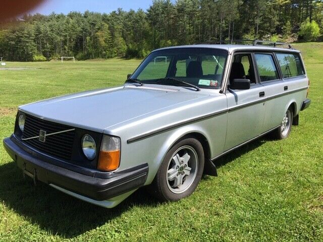 1983 Volvo 240 245 GLT