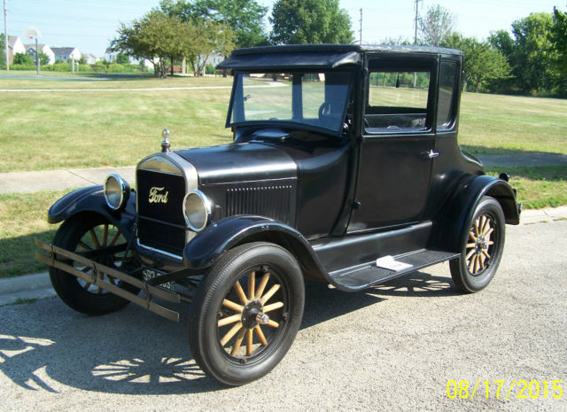 Sharp 1926 Ford Model T Coupe for sale: photos, technical