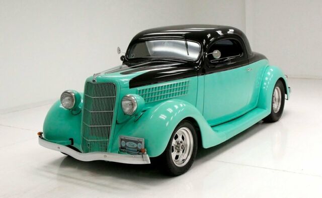 1935 Ford 48 Coupe