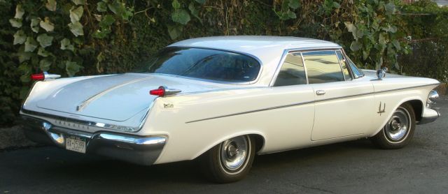 1962 Chrysler Imperial 2-Door Southampton Crown Coupe