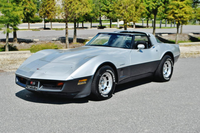 1982 Chevrolet Corvette just 64ks and simply beautiful in evryway.