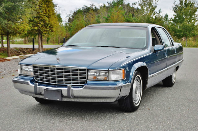 1993 Cadillac Fleetwood Just 67000 miles loaded 5.7 v-8