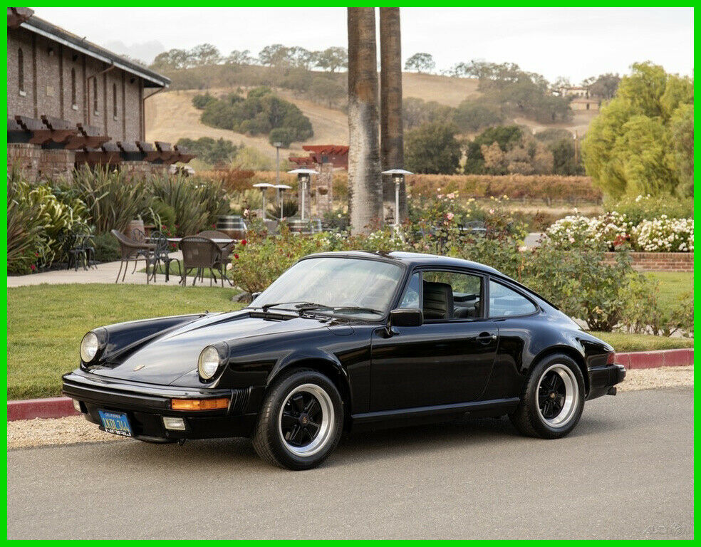 1984 Porsche 911 BLACK/BLACK 1984 PORSCHE 911 CARRERA 3.2 LITER SUNROOF COUPE