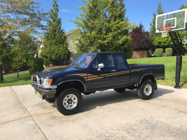 1991 Toyota Pickup SR5 4WD Extended Cab