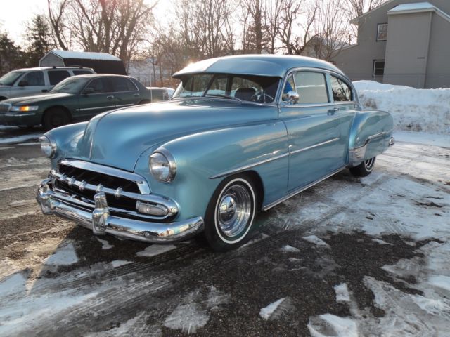 1952 Chevrolet Deluxe Fastback other TRI-POWER SBC