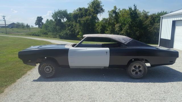 1969 Dodge Charger RT 440 4SPD DANA TRAC PACK