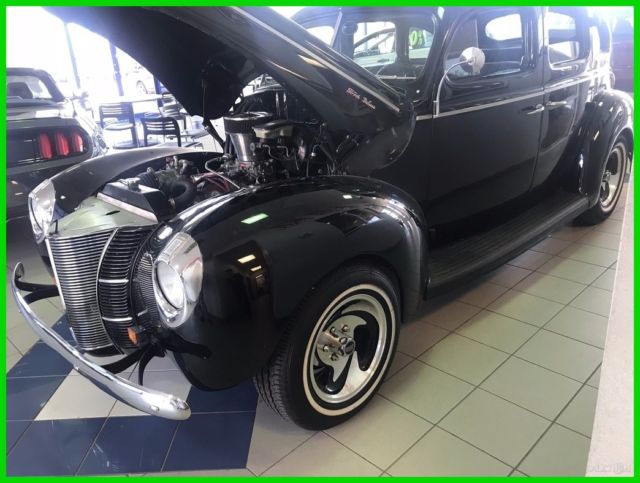 1940 Ford DELUX 1940 ford delux 4 door black gray classic car reserve