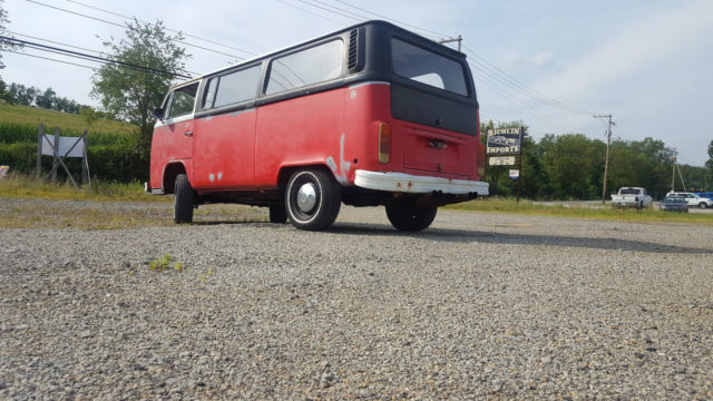 1977 Volkswagen Bus/Vanagon