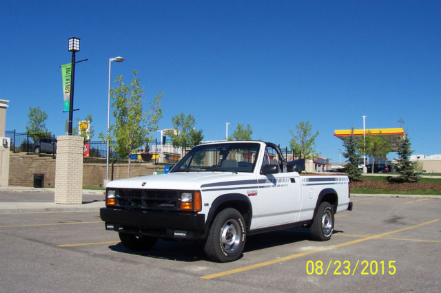 1990 Dodge Dakota Convertible