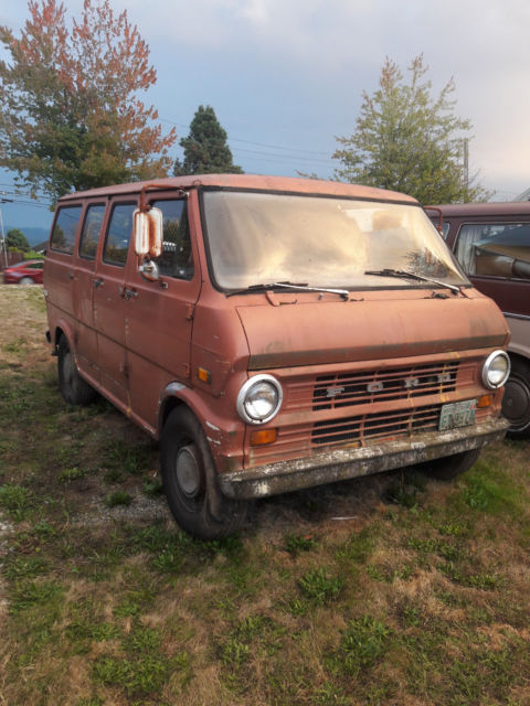 Vintage 1973 Ford Econoline Van for 