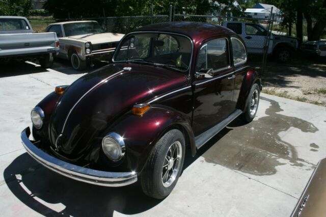 1970 Volkswagen Beetle - Classic tan cloth