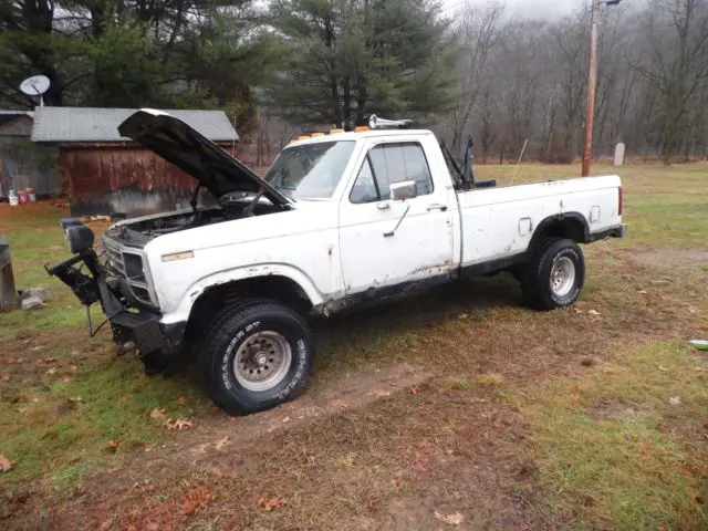 1985 Ford F-150 White