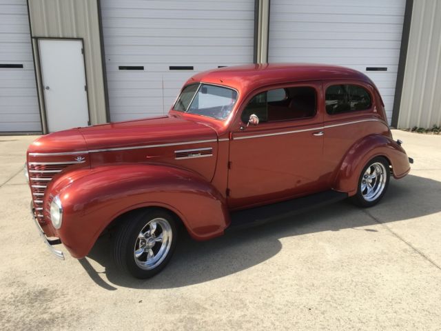 1939 Plymouth P8 Deluxe 2dr Flatback Sedan Streetrod