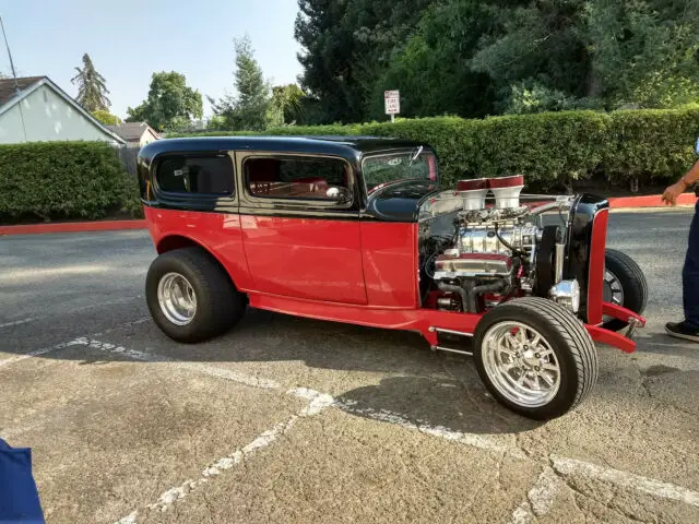 1932 Ford Sedan