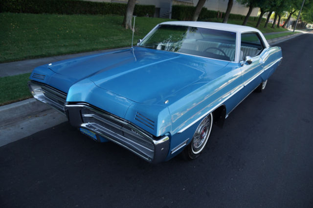 1967 Pontiac Grand Prix --