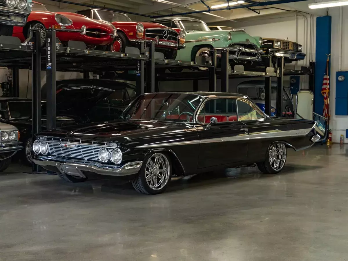 1961 Chevrolet Impala 454 V8 4 spd Custom 2 Door Hardtop