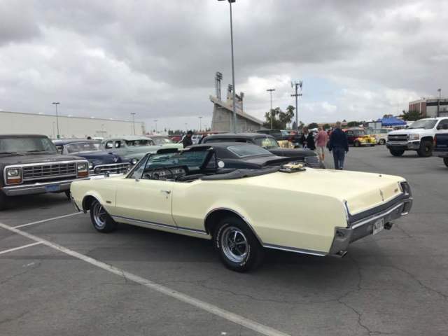 1967 Oldsmobile 442 convertible