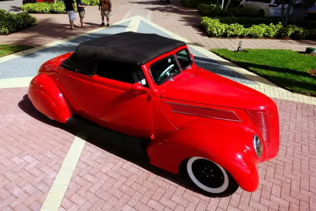 1937 Ford CV