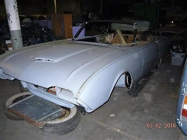 1961 Ford Thunderbird